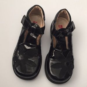Leather black girl shoes
